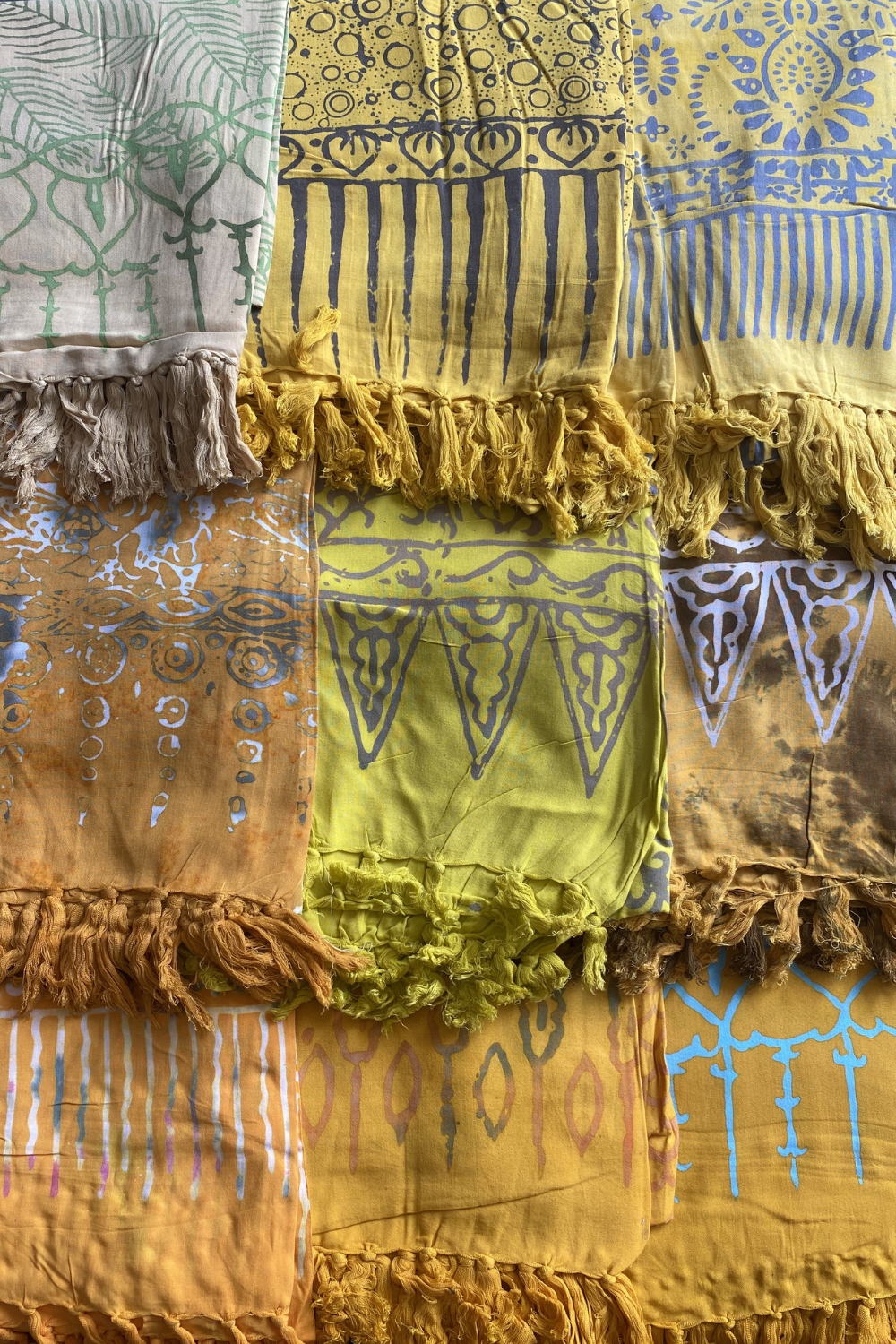 PAREO BATIK BALI - AMARILLO